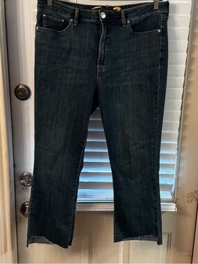 Seven7 Women's Dark Wash Cropped Straight Jeans - Black